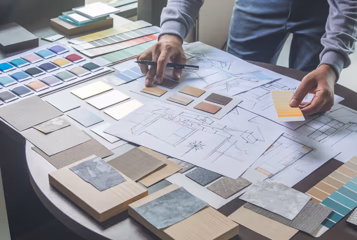 Architekt erstellt ein Projekt